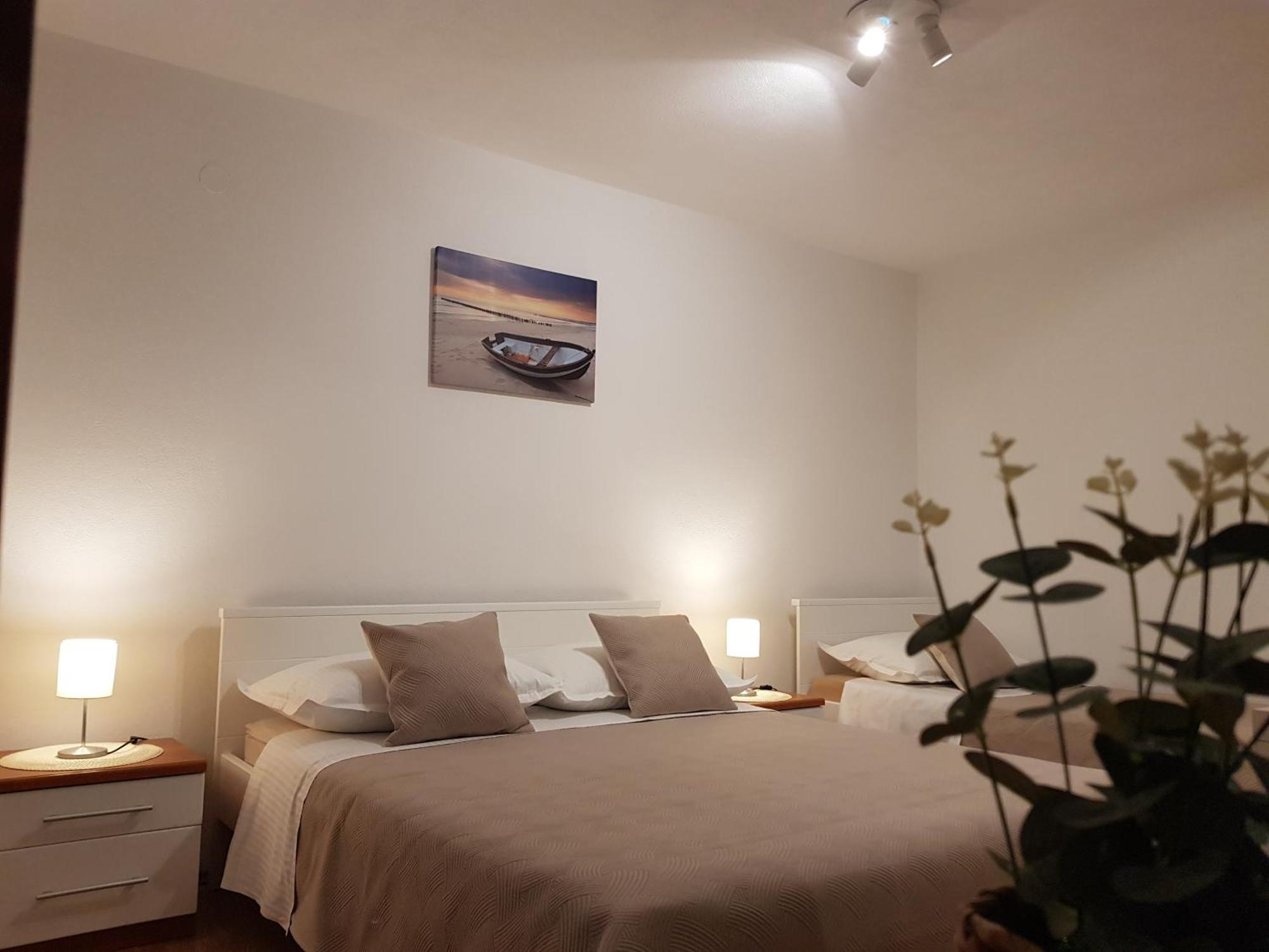 Bed & Breakfast Huljic Хвар Экстерьер фото