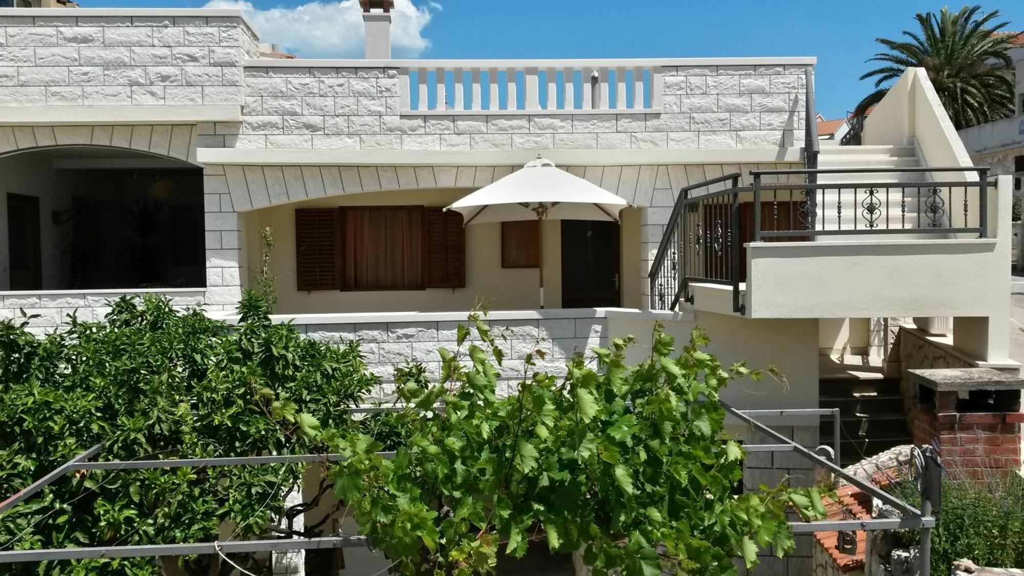 Bed & Breakfast Huljic Хвар Экстерьер фото